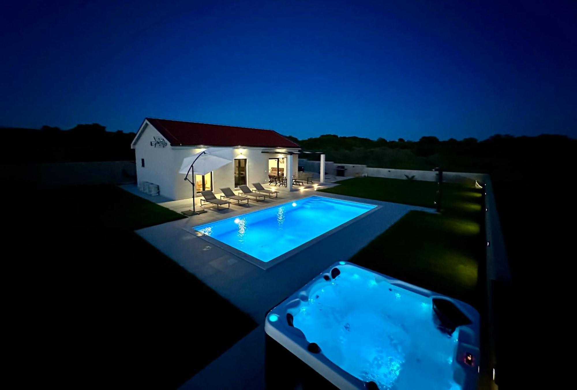Villa Gemini Zadar Bagian luar foto