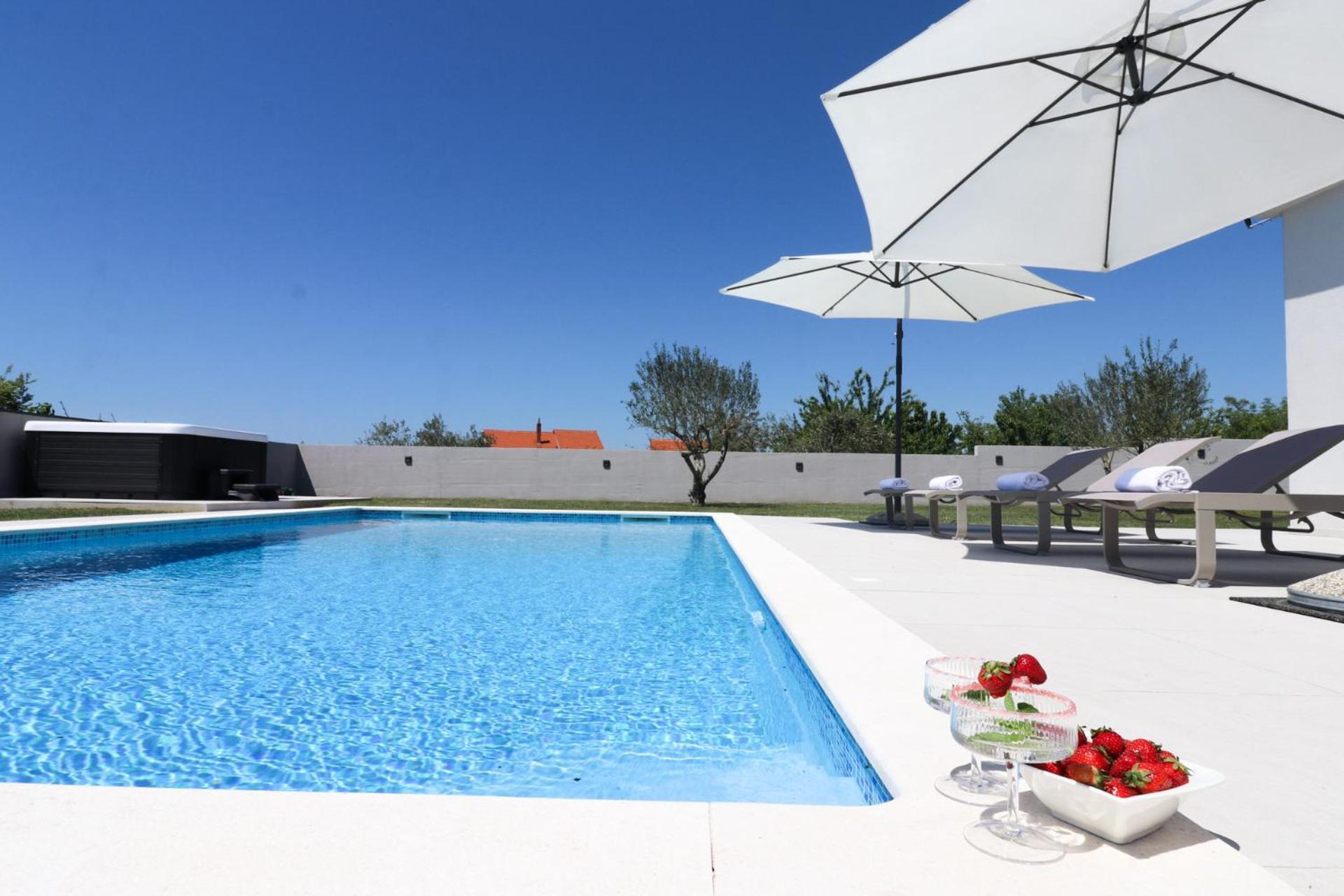 Villa Gemini Zadar Bagian luar foto